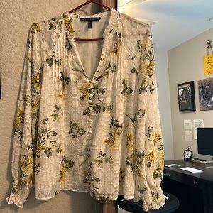 White House Black Market floral blouse. Size S. Worn once.